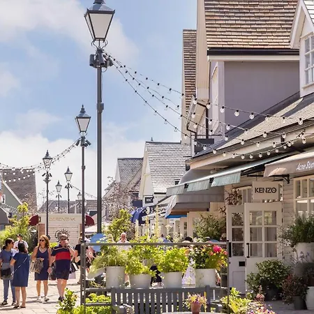 Modern Bed At Bicester Village, Kingsmere Exterior photo