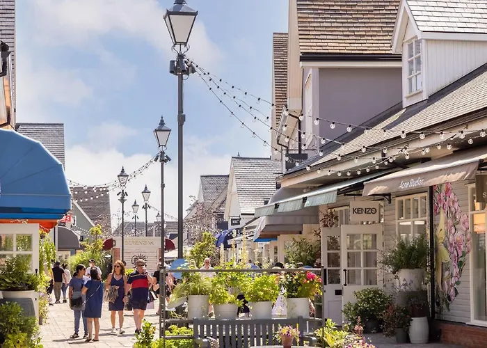 Modern Bed At Bicester Village, Kingsmere